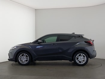 Used Toyota C-HR 2021 for sale - 78642550: Photo