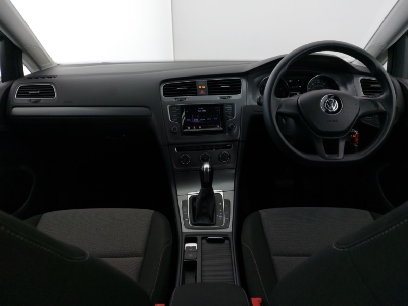 Used Volkswagen Golf 2015 for sale - 77611013: Photo 2