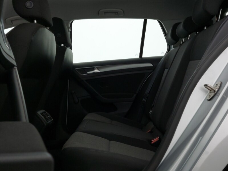 Used Volkswagen Golf 2015 for sale - 77611013: Photo 6