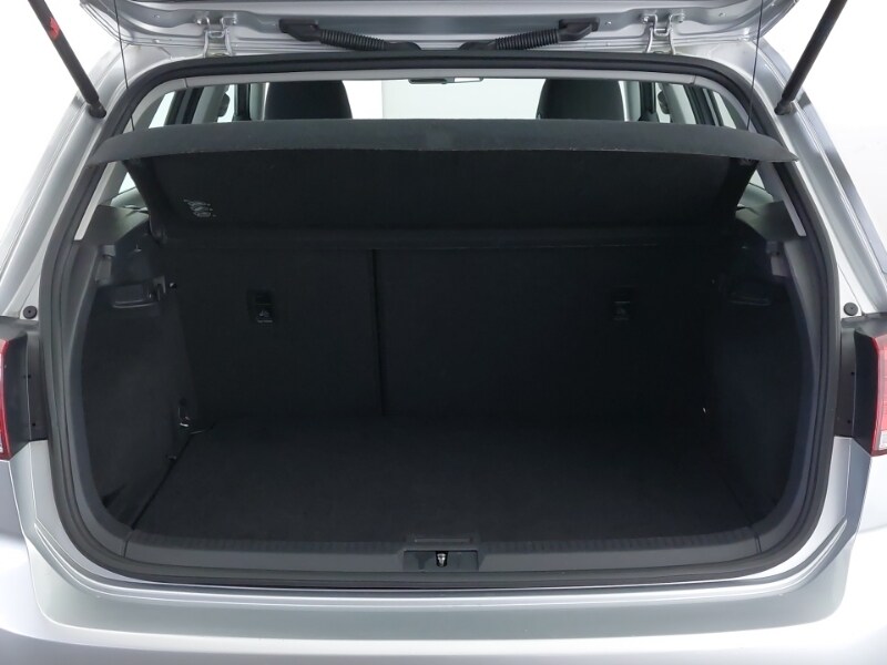 Used Volkswagen Golf 2015 for sale - 77611013: Photo 8