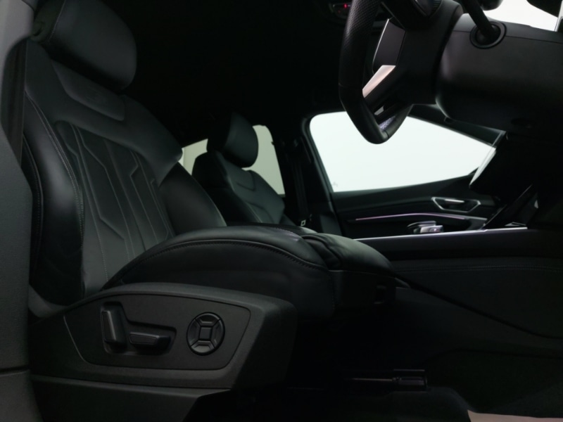 Used Audi e-tron 2022 for sale - 76959157: Photo 12