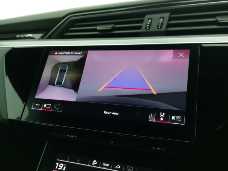 Used Audi e-tron 2022 for sale - 76959157: Photo 19