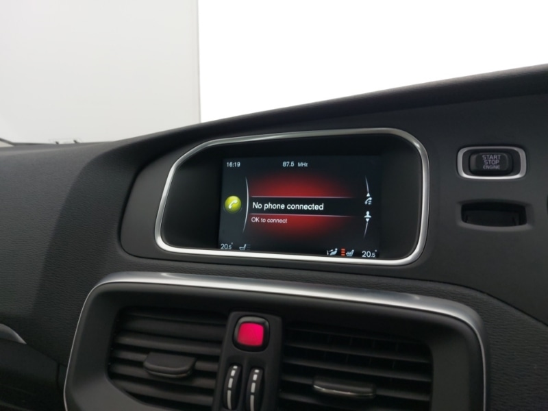 Used Volvo V40 2016 for sale - 76885419: Photo 19