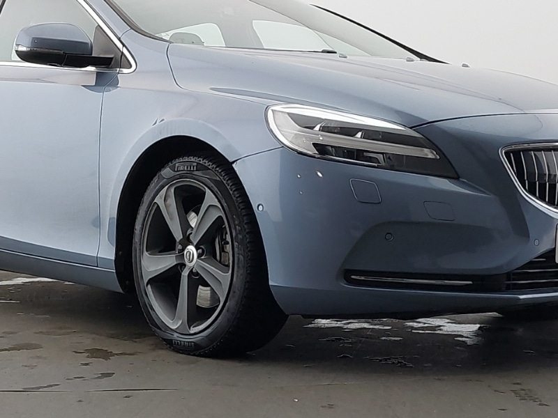 Used Volvo V40 2016 for sale - 76885419: Photo 9