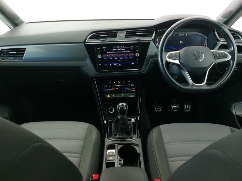 Used Volkswagen Touran 2022 for sale - 77939052: Photo 2