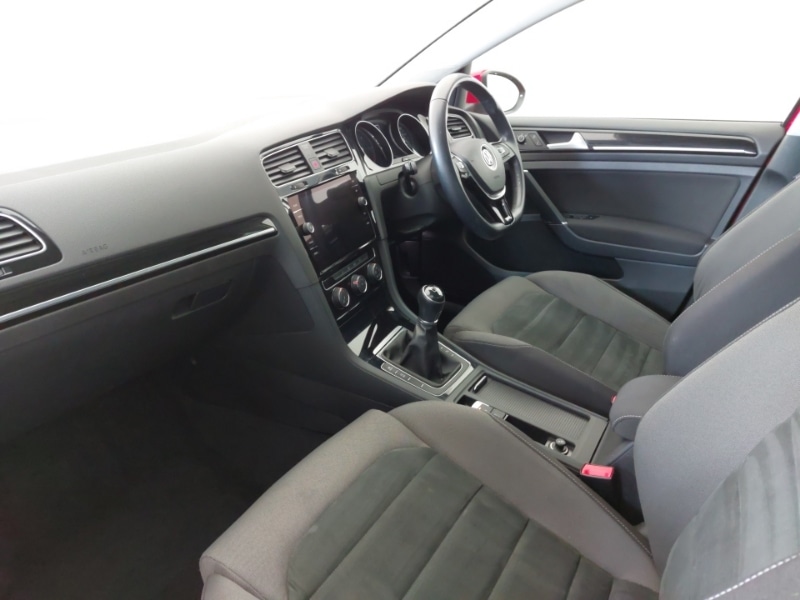 Used Volkswagen Golf 2019 for sale - 76478702: Photo 5