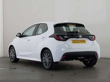 Used Toyota Yaris 2023 for sale - 78790966: Photo