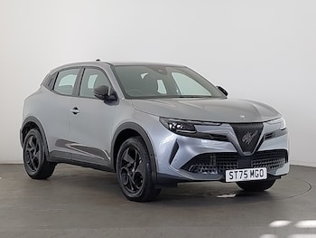 Used Alfa Romeo Junior 2025 for sale - 78013325: Photo