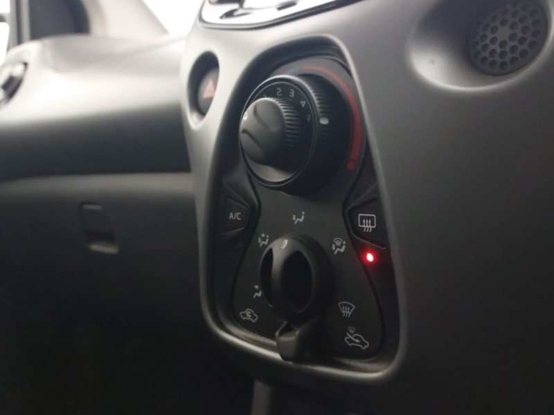 Used Toyota AYGO 2021 for sale - 76450942: Photo 15