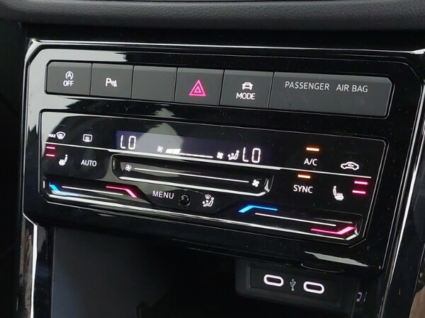 Used Volkswagen T-Cross 2024 for sale - 75018234: Photo 18