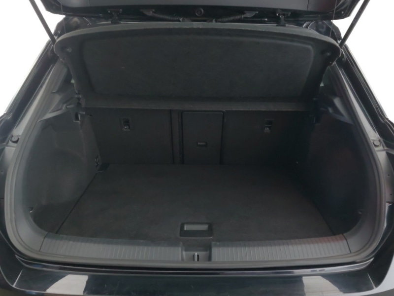 Used Volkswagen T-Roc 2022 for sale - 77066065: Photo 8