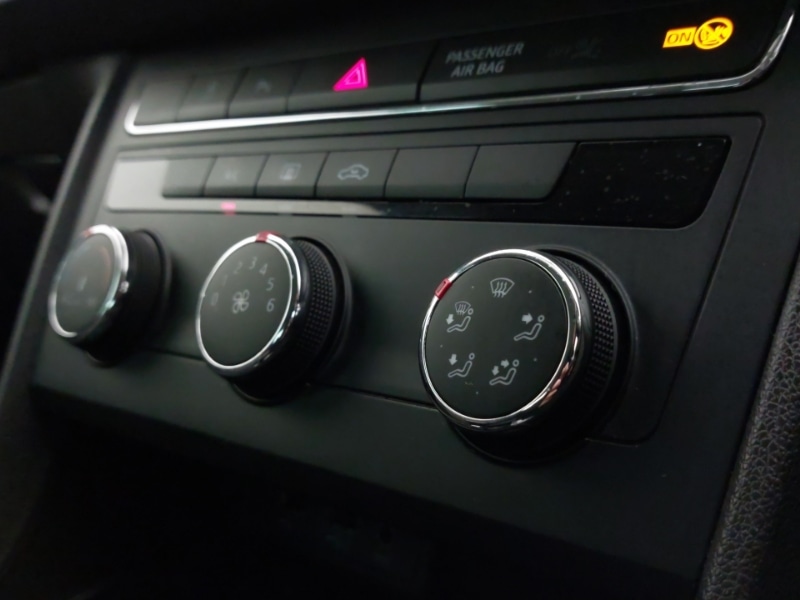 Used SEAT Leon 2020 for sale - 76721740: Photo 15