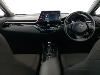 Used Toyota C-HR 2023 for sale - 78928757: Photo