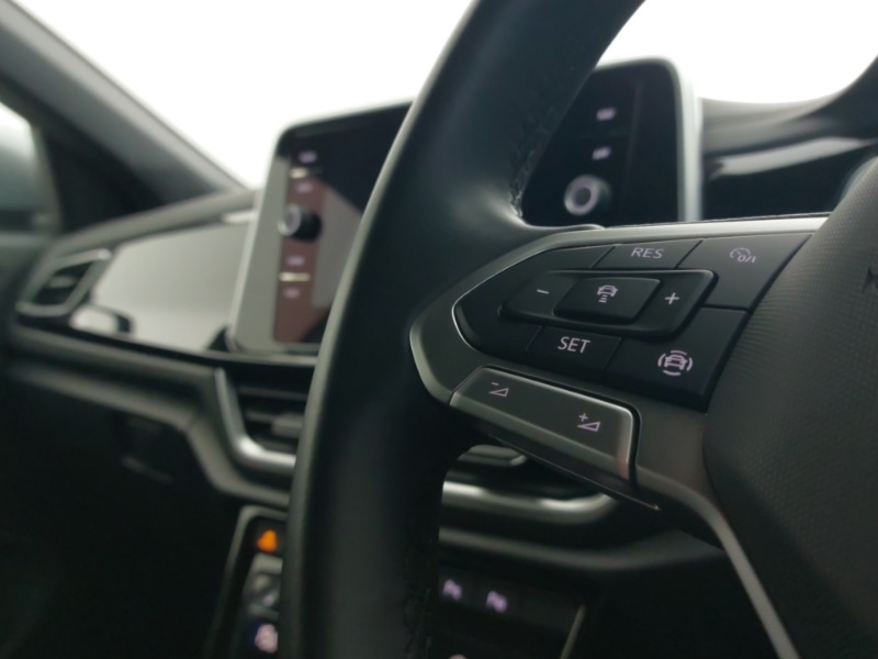 Used Volkswagen T-Roc 2024 for sale - 76362165: Photo 14