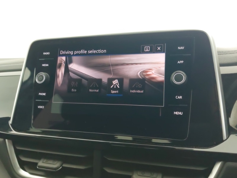 Used Volkswagen T-Roc 2024 for sale - 76362165: Photo 19