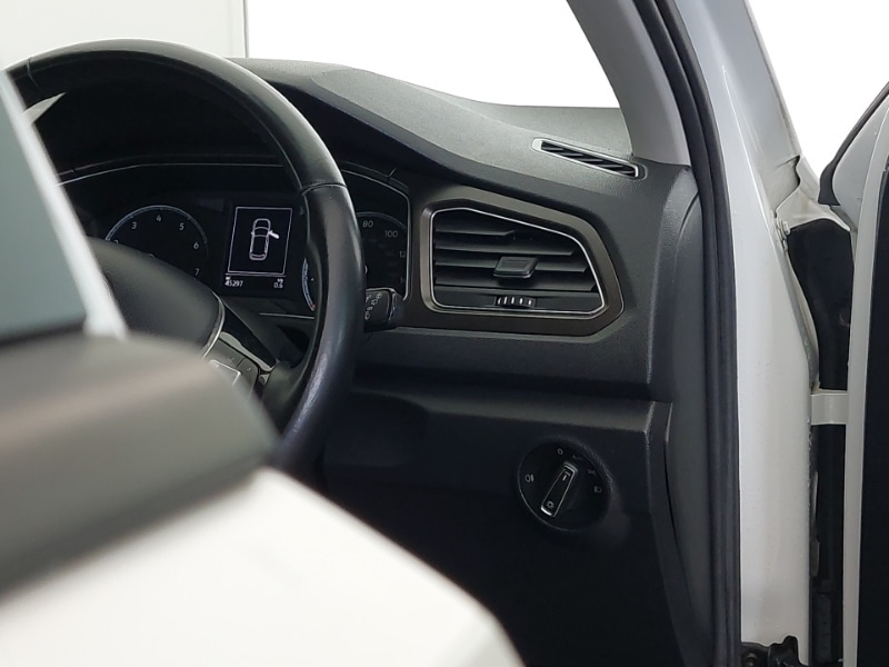 Used Volkswagen T-Roc 2018 for sale - 78093791: Photo 12