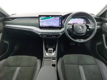 Used Skoda Octavia 2024 for sale - 76244308: Photo