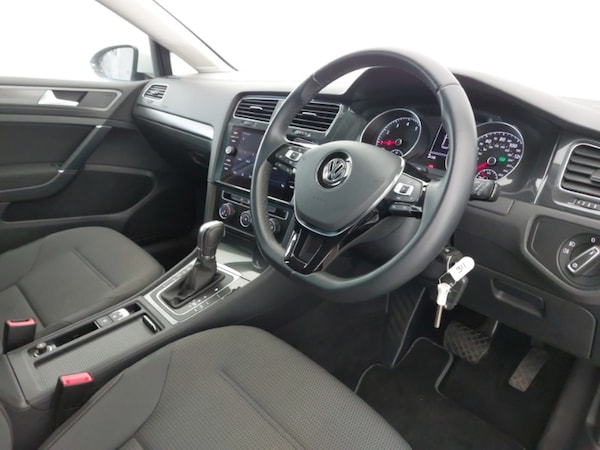Used Volkswagen Golf 2019 for sale - 75551078: Photo 11