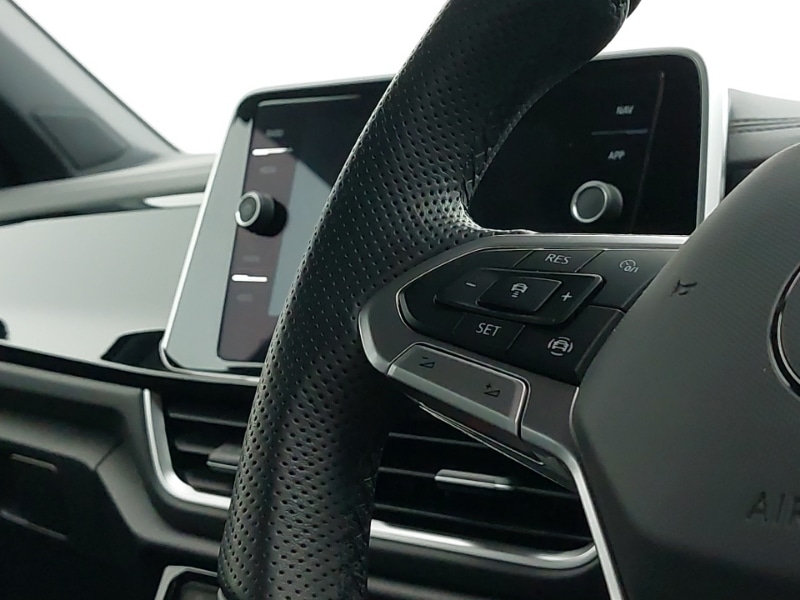 Used Volkswagen T-Roc 2025 for sale - 77252111: Photo 13