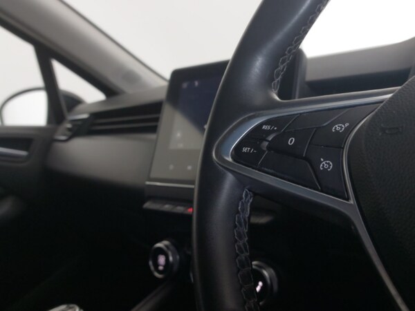Used Renault Clio 2021 for sale - 76195228: Photo 13