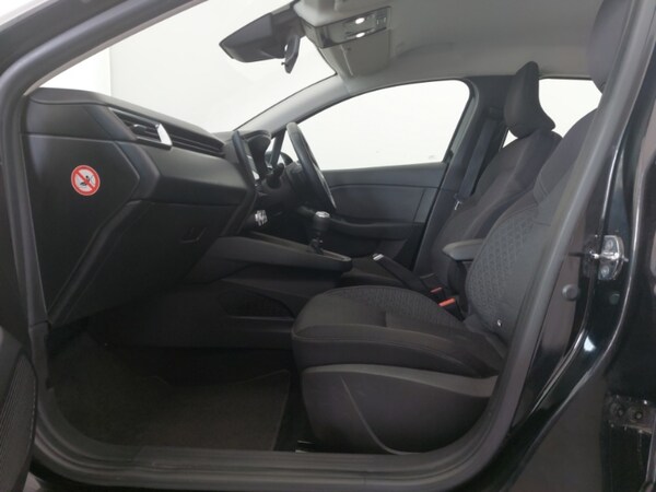 Used Renault Clio 2021 for sale - 76195228: Photo 5
