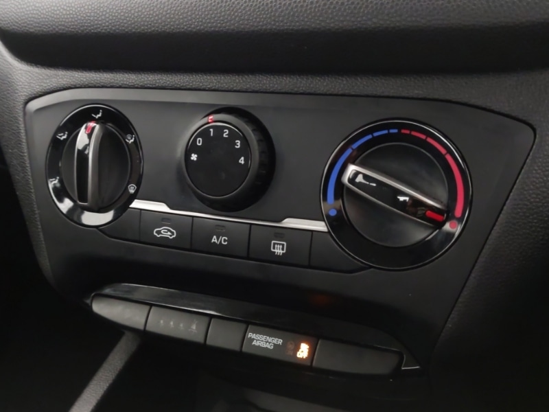 Used Hyundai i20 2017 for sale - 76465223: Photo 14