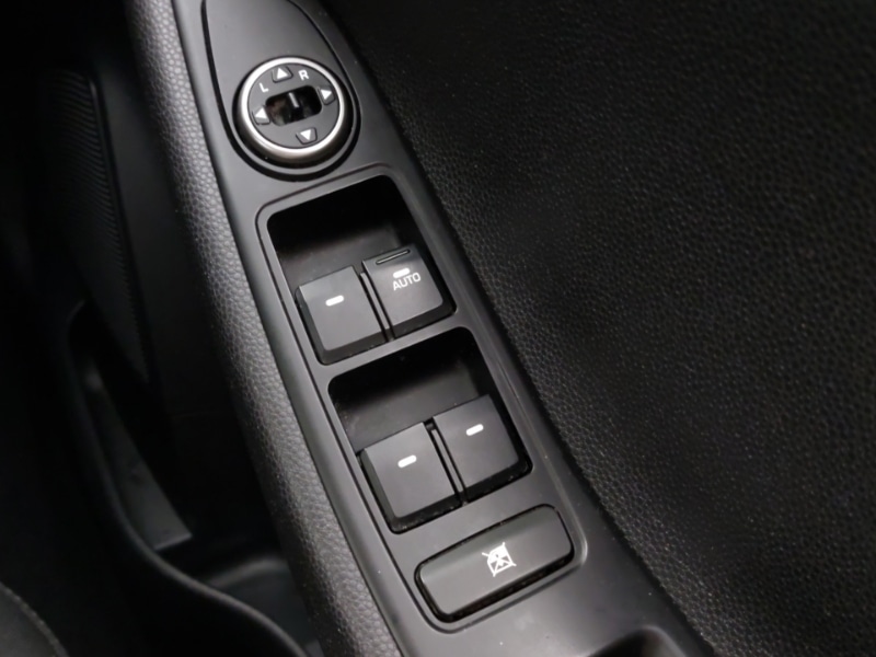 Used Hyundai i20 2017 for sale - 76465223: Photo 17