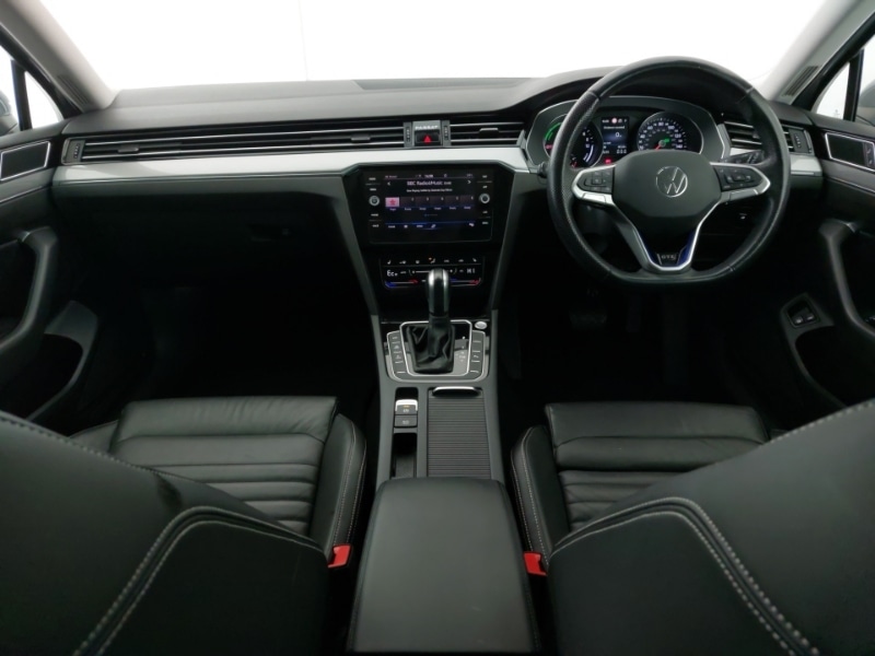 Used Volkswagen Passat 2022 for sale - 77644599: Photo 2