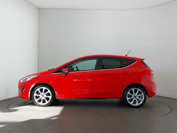 Used Ford Fiesta 2017 for sale - 76275680: Photo