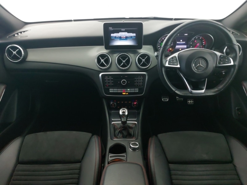 Used Mercedes-Benz CLA 2018 for sale - 76699895: Photo 2