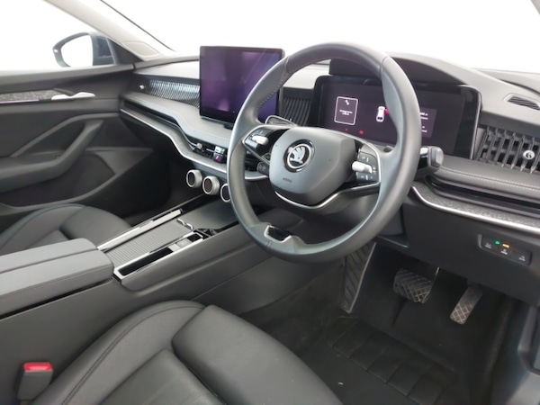 Used Skoda Superb 2024 for sale - 76103462: Photo 11