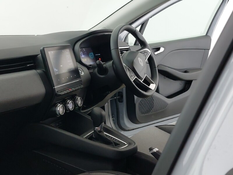 Used Renault Clio 2025 for sale - 77815398: Photo 11