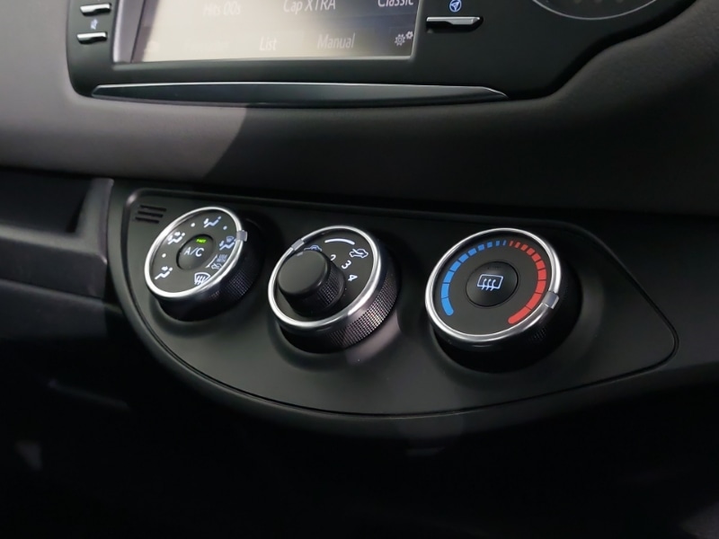 Used Toyota Yaris 2018 for sale - 78089199: Photo 15