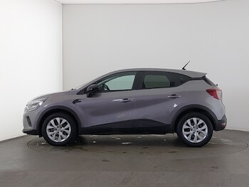 Used Renault Captur 2022 for sale - 77823170: Photo