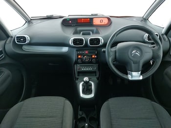 Used Citroen C3 Picasso 2016 for sale - 76450941: Photo