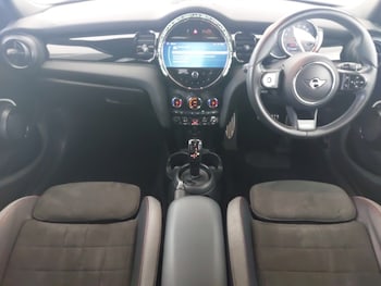 Used MINI Hatch 2022 for sale - 79461409: Photo