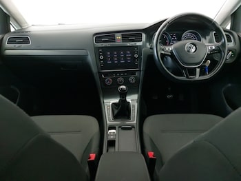 Used Volkswagen Golf 2018 for sale - 78940972: Photo