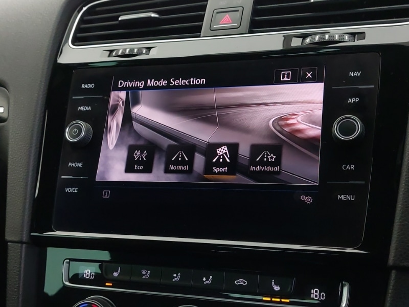 Used Volkswagen Golf 2018 for sale - 77776821: Photo 18