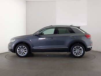 Used Volkswagen T-Roc 2024 for sale - 78848723: Photo