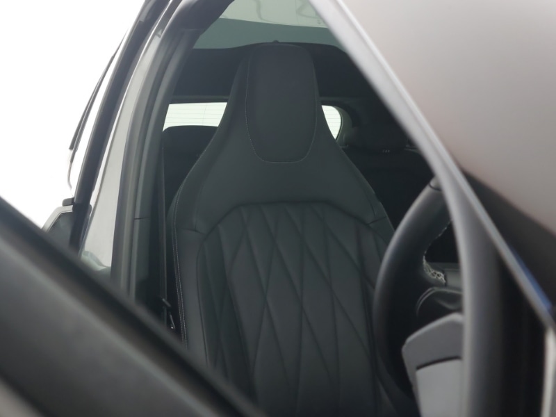 Used Ford Explorer 2024 for sale - 77329718: Photo 12