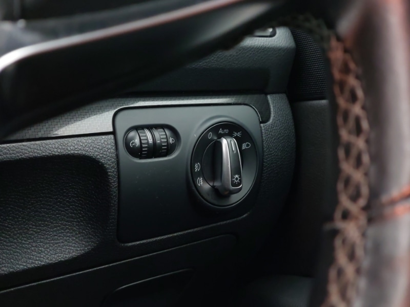 Used Volkswagen Scirocco 2015 for sale - 78013488: Photo 13