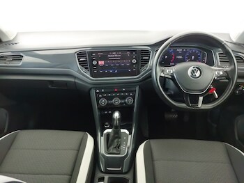 Used Volkswagen T-Roc 2020 for sale - 75349704: Photo