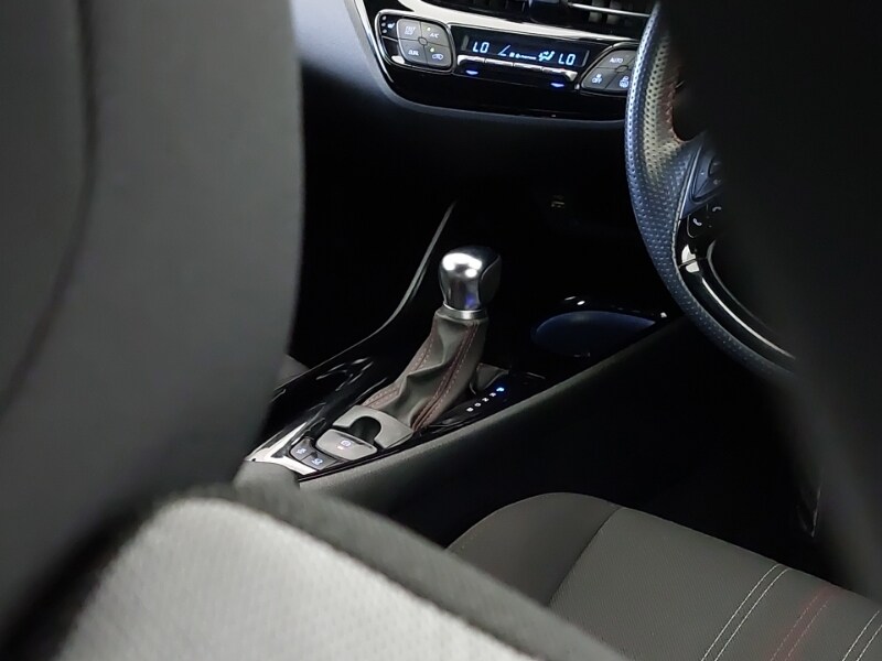 Used Toyota C-HR 2023 for sale - 77933382: Photo 10