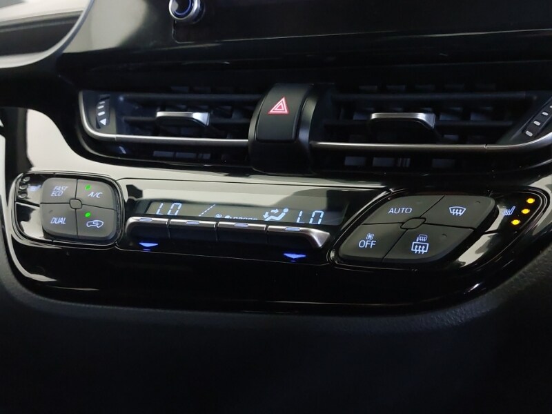 Used Toyota C-HR 2023 for sale - 77933382: Photo 14