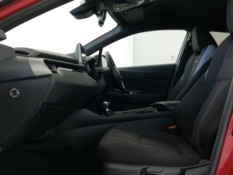 Used Toyota C-HR 2023 for sale - 77933382: Photo 5