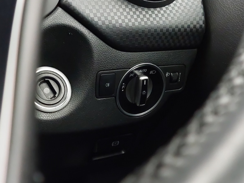 Used Mercedes-Benz A-Class 2015 for sale - 77419026: Photo 13