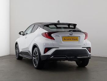 Used Toyota C-HR 2021 for sale - 75640769: Photo