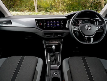 Used Volkswagen Polo 2019 for sale - 76066632: Photo