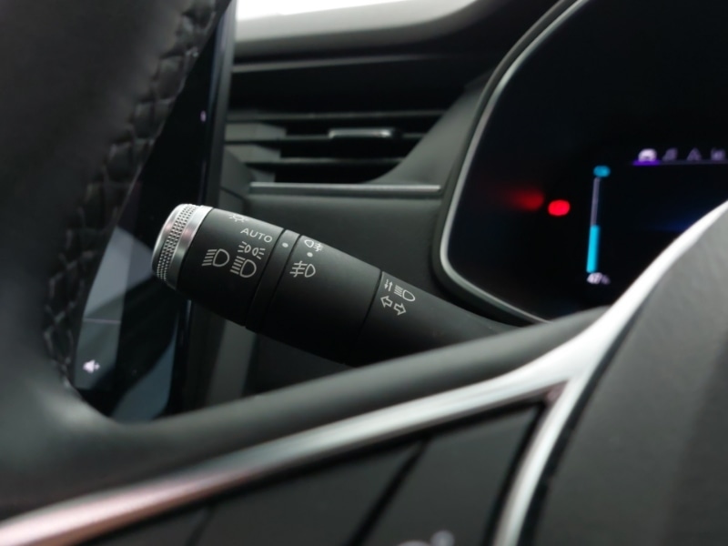 Used Renault Zoe 2020 for sale - 77149975: Photo 14