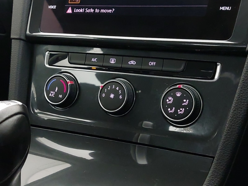 Used Volkswagen Golf 2018 for sale - 77751141: Photo 15